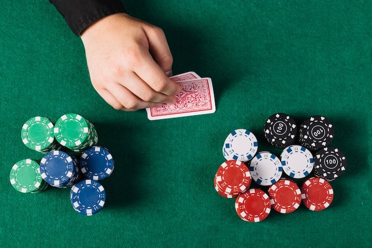 Tampilan meja live blackjack togel singapore dengan dealer profesional dan antarmuka taruhan yang jelas